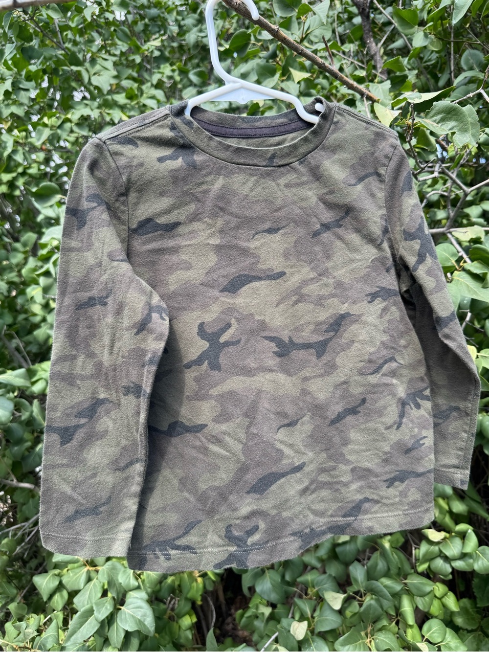 Old Navy - Kids Camo Long Sleeve - Size XS (5) - Picture 1 of 3